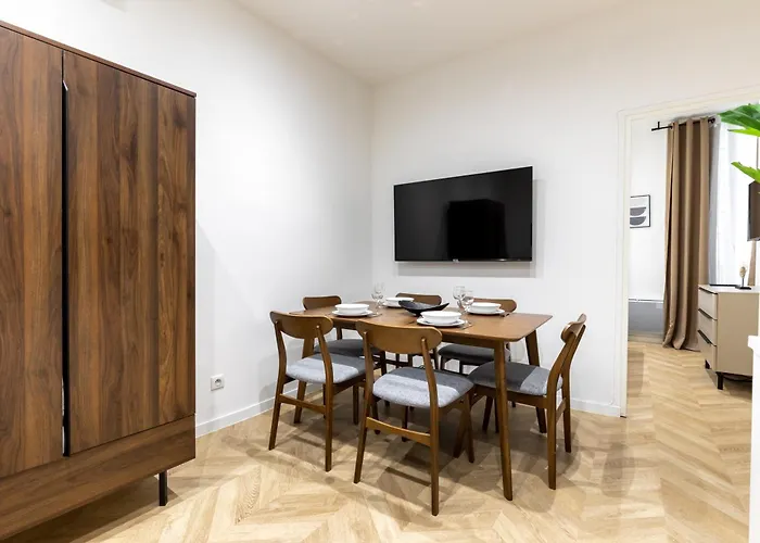 Hsh St Germain/jardin Du Luxembourg : Luxury Paris